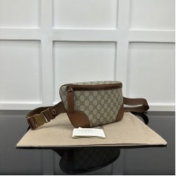 Dettagli perfetti Gucci GG Emblem Marsupio medio 821162 Marrone