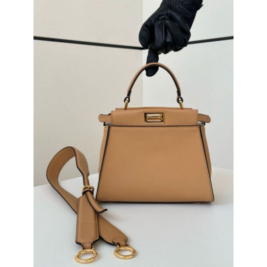 Replica Borsa Fendi Mini Iconic Peekaboo Marrone chiaro Riproduzione Fedele Borsa Fendi Mini Iconic Peekaboo Marrone chiaro imitazioni
