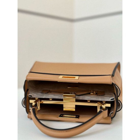 Replica Borsa Fendi Mini Iconic Peekaboo Marrone chiaro Riproduzione Fedele Borsa Fendi Mini Iconic Peekaboo Marrone chiaro imitazioni