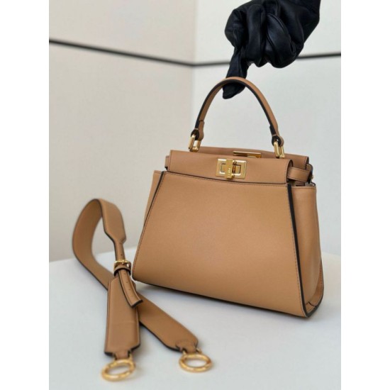 Replica Borsa Fendi Mini Iconic Peekaboo Marrone chiaro Riproduzione Fedele Borsa Fendi Mini Iconic Peekaboo Marrone chiaro imitazioni