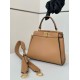 Replica Borsa Fendi Mini Iconic Peekaboo Marrone chiaro Riproduzione Fedele Borsa Fendi Mini Iconic Peekaboo Marrone chiaro imitazioni