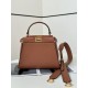 Replica Borsa Fendi Mini Iconic Peekaboo Marrone Riproduzione Fedele Borsa Fendi Mini Iconic Peekaboo Marrone imitazioni