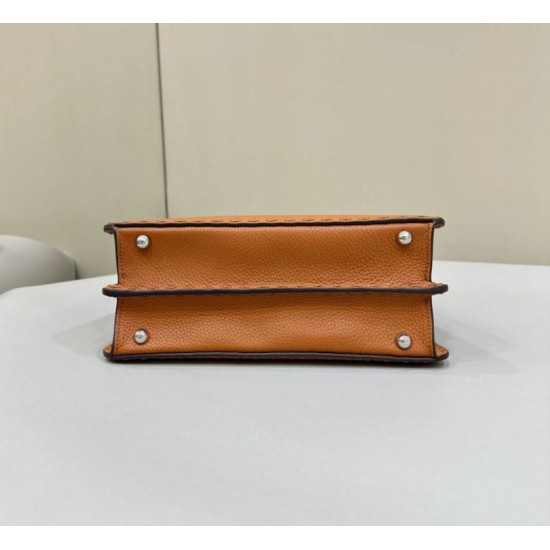 Replica Fendi Peekaboo ISeeU Small Selleria Borsa con 556 impunture cucite a mano Marrone Riproduzione Fedele Fendi Peekaboo ISeeU Small Selleria Borsa con 556 impunture cucite a mano Marrone imitazioni