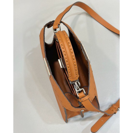 Replica Fendi Peekaboo ISeeU Small Selleria Borsa con 556 impunture cucite a mano Marrone Riproduzione Fedele Fendi Peekaboo ISeeU Small Selleria Borsa con 556 impunture cucite a mano Marrone imitazioni