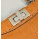 Replica Fendi Peekaboo ISeeU Small Selleria Borsa con 556 impunture cucite a mano Marrone Riproduzione Fedele Fendi Peekaboo ISeeU Small Selleria Borsa con 556 impunture cucite a mano Marrone imitazioni
