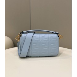 Borse baguette media Fendi FF Nappa blu