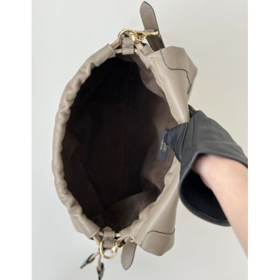 Replica Borsa baguette media Fendi Mamma Nappa grigio Riproduzione Fedele Borsa baguette media Fendi Mamma Nappa grigio imitazioni