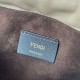 Replica Borsa baguette media Fendi Mamma Nappa grigio Riproduzione Fedele Borsa baguette media Fendi Mamma Nappa grigio imitazioni
