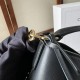 Replica Borsa a secchiello piccola/media Celine Louise Nero Pelle di vitello liscia Riproduzione Fedele replica a secchiello piccola/media Celine Louise Nero Pelle di vitello liscia imitazioni