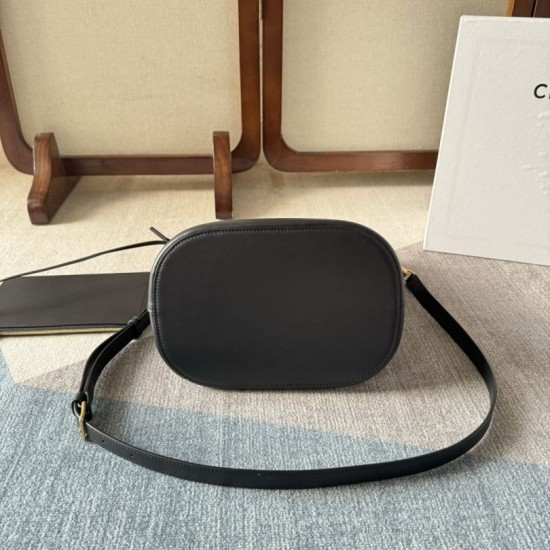 Replica Borsa a secchiello piccola/media Celine Louise Nero Pelle di vitello liscia Riproduzione Fedele replica a secchiello piccola/media Celine Louise Nero Pelle di vitello liscia imitazioni