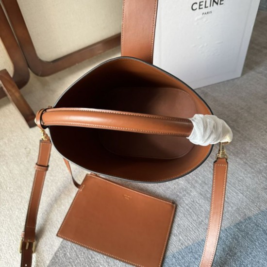 Replica Borse Alta Qualità a secchiello piccola/media Celine Louise Tan Pelle di vitello liscia Riproduzione Fedele Borse Replica Alta Qualità a secchiello piccola/media Celine Louise Tan Pelle di vitello liscia imitazioni