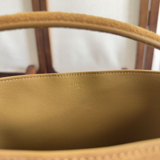 Replica Celine Medium Louise Bag Suede Calfskin Fawn Riproduzione Fedele Celine Medium Louise Bag Suede Calfskin Fawn imitazioni