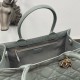 Replica Dior Book Tote Bag Media con Tracolla Macrocannage Grigio Riproduzione Fedele Dior Book Tote Bag Media con Tracolla Macrocannage Grigio imitazioni