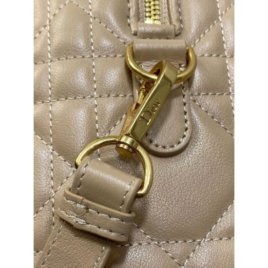 Riproduzione Fedele Borsa Dior Groove 25 in pelle di vitello Macrocannage biscotto imitazioni