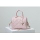 Replica Dior Groove 25 Borsa in Biscotto Macrocannage rosa Riproduzione Fedele Dior Groove 25 Borsa in Biscotto Macrocannage rosa imitazioni