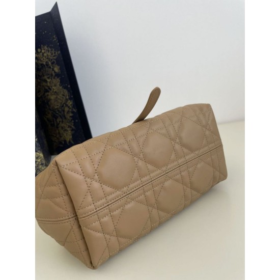 Replica Borsa Dior Toujours Dior piccola/media Macrocannage Tan Riproduzione Fedele Borsa Dior Toujours Dior piccola/media Macrocannage Tan imitazioni