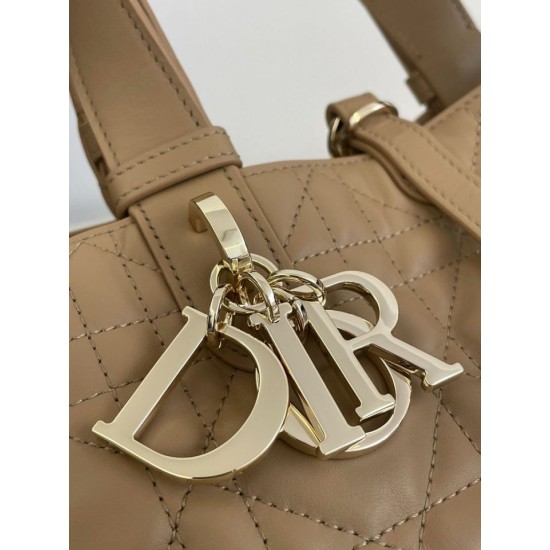 Replica Borsa Dior Toujours Dior piccola/media Macrocannage Tan Riproduzione Fedele Borsa Dior Toujours Dior piccola/media Macrocannage Tan imitazioni