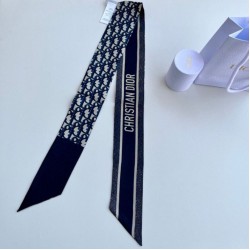 Replica Dior Oblique Mitzah Sciarpa Twill di Seta Blu Riproduzione Fedele Dior Oblique Mitzah Sciarpa Twill di Seta Blu imitazioni