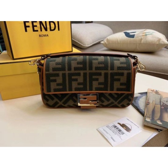 Replica Borsa 1:1 media Fendi Baguette verde denim Riproduzione Fedele Borsa Replica media Fendi Baguette verde denim imitazioni