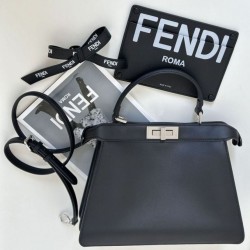 Replica Borsa Peekaboo Fendi di Marc Jacobs Nero Riproduzione Fedele Borsa Peekaboo Fendi di Marc Jacobs Nero imitazioni