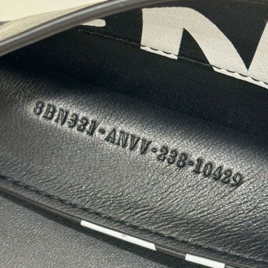 Replica Borsa Peekaboo Fendi di Marc Jacobs Nero Riproduzione Fedele Borsa Peekaboo Fendi di Marc Jacobs Nero imitazioni