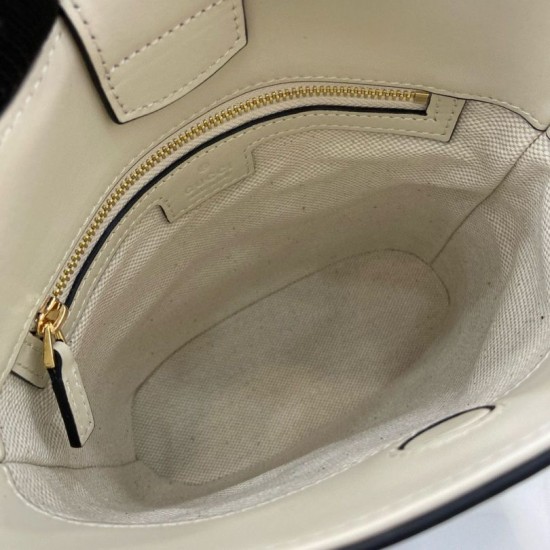 Replica Borsa a secchiello mini Gucci 73 833665 Bianca Riproduzione Fedele Borsa a secchiello mini Gucci 73 833665 Bianca imitazioni