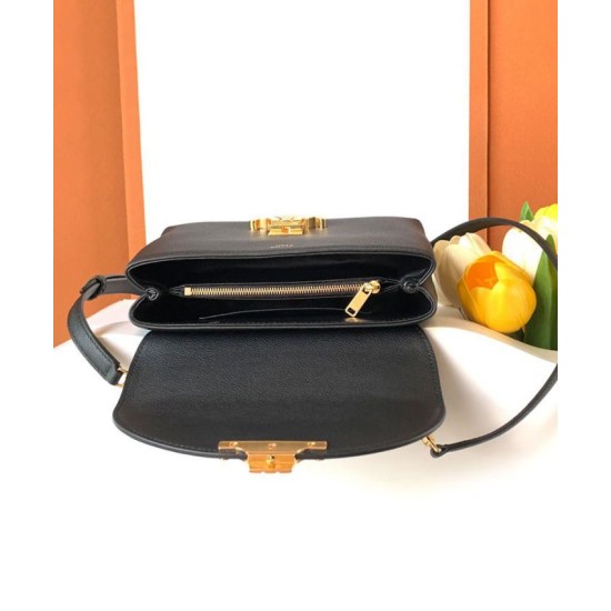 Replica Borsa Celine Teen Nino Shiny Vitello Nero Riproduzione Fedele Borsa Celine Teen Nino Shiny Vitello Nero imitazioni