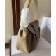 Replica Celine Imitazioni borse griffate Polly media Pelle di vitello morbida cachi Riproduzione Fedele Celine Imitazioni borse griffate Polly media Pelle di vitello morbida cachi imitazioni