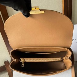 Replica Celine Borsa Nino media Pelle di vitello morbida albicocca Riproduzione Fedele Celine Borsa Nino media Pelle di vitello morbida albicocca imitazioni