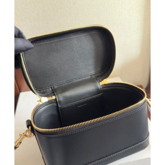 Riproduzione Fedele Celine Borse Replica da toeletta Pelle di vitello naturale nera imitazioni