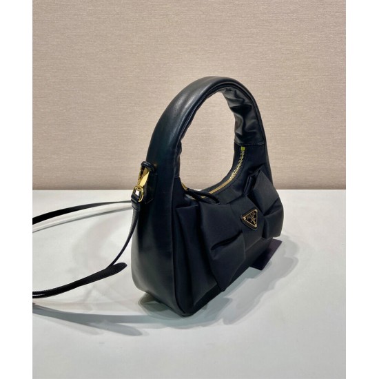 Riproduzione Fedele Mini-bag in nylon/nappa Prada Re-Nylon con fiocco 1BC241 Nero imitazioni