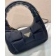 Riproduzione Fedele Mini-bag in nylon/nappa Prada Re-Nylon con fiocco 1BC241 Nero imitazioni