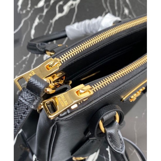 Replica fedele Borse Imitazioni Mini/Media Galleria Saffiano Prada 1BA906 Nero Riproduzione Fedele fedele Borse Imitazioni Mini/Media Galleria Saffiano Prada 1BA906 Nero imitazioni