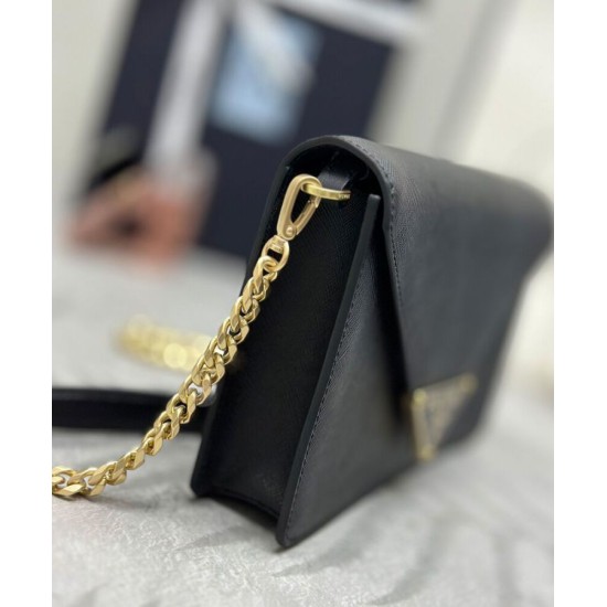 Replica Imitazione Borsa a tracolla in saffiano Prada Nera Riproduzione Fedele Imitazione Borsa a tracolla in saffiano Prada Nera imitazioni