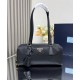 Replica fedele Imitazioni borse griffate media Prada Re-Nylon con manico superiore e lucchetto 1BB127 Nero Riproduzione Fedele fedele Imitazioni borse griffate media Prada Re-Nylon con manico superiore e lucchetto 1BB127 Nero imitazioni