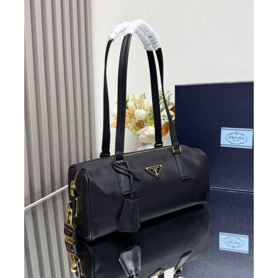Replica fedele Imitazioni borse griffate media Prada Re-Nylon con manico superiore e lucchetto 1BB127 Nero Riproduzione Fedele fedele Imitazioni borse griffate media Prada Re-Nylon con manico superiore e lucchetto 1BB127 Nero imitazioni