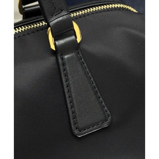 Replica fedele Imitazioni borse griffate media Prada Re-Nylon con manico superiore e lucchetto 1BB127 Nero Riproduzione Fedele fedele Imitazioni borse griffate media Prada Re-Nylon con manico superiore e lucchetto 1BB127 Nero imitazioni