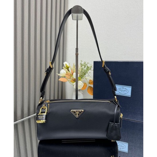 Riproduzione Fedele Imitazione Borse Replica a tracolla media Prada in Re-Nylon Con lucchetto 1BC233 Nero imitazioni