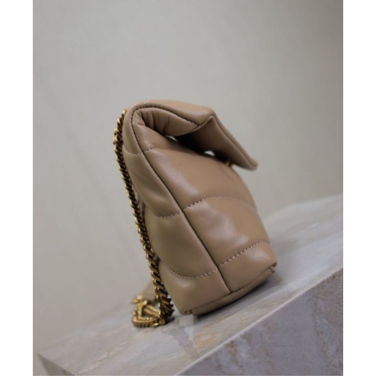Replica Borsa imbottita Toy YSL Saint Laurent in pelle di agnello color albicocca Riproduzione Fedele Borsa imbottita Toy YSL Saint Laurent in pelle di agnello color albicocca imitazioni