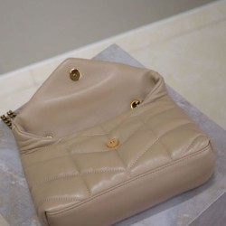 Replica Borsa imbottita Toy YSL Saint Laurent in pelle di agnello color albicocca Riproduzione Fedele Borsa imbottita Toy YSL Saint Laurent in pelle di agnello color albicocca imitazioni