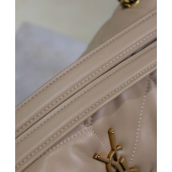 Dettagli perfetti Borsa piccola YSL Saint Laurent Puffer in nappa albicocca Dettagli perfetti Borsa piccola YSL Saint Laurent Puffer in nappa albicocca