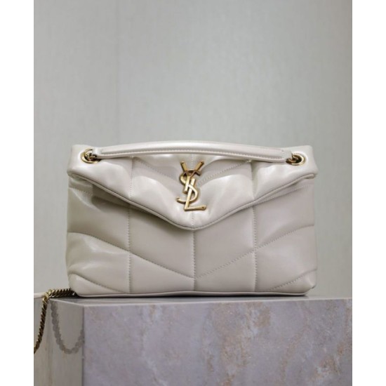 Replica Borsa piccola YSL Saint Laurent Puffer in nappa color crema Riproduzione Fedele Borsa piccola YSL Saint Laurent Puffer in nappa color crema imitazioni