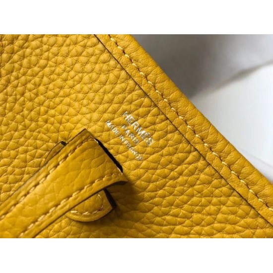 Replica Hermes Evelyne III TPM Mini Bag Arancione Clemence Riproduzione Fedele Hermes Evelyne III TPM Mini Bag Arancione Clemence imitazioni