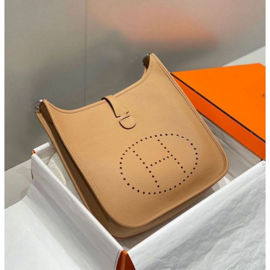 Replica Hermes Evelyne III 29 Borsa 1:1 Marrone Clemence Riproduzione Fedele Hermes Evelyne III 29 Borsa Replica Marrone Clemence imitazioni