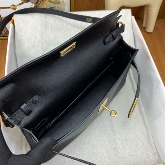 Replica Hermes Kelly Elan Borsa fatta a mano Nero Riproduzione Fedele Hermes Kelly Elan Borsa fatta a mano Nero imitazioni
