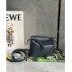 Replica Borsa Loewe Puzzle Mini Pelle di vitello granulata blu navy Riproduzione Fedele Borsa Loewe Puzzle Mini Pelle di vitello granulata blu navy imitazioni