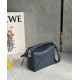Replica Borsa Loewe Puzzle Mini Pelle di vitello granulata blu navy Riproduzione Fedele Borsa Loewe Puzzle Mini Pelle di vitello granulata blu navy imitazioni