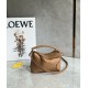 Replica Loewe Puzzle Mini Bag Pelle di vitello granulata toffee Riproduzione Fedele Loewe Puzzle Mini Bag Pelle di vitello granulata toffee imitazioni