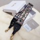 Replica falso Dior KaleiDiorscopic Tracolla Rosa Riproduzione Fedele falso Dior KaleiDiorscopic Tracolla Rosa imitazioni