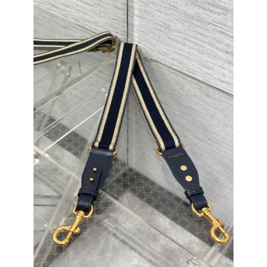 Replica falso Dior Tracolla Regolabile con Ricamo Anello Blu Riproduzione Fedele falso Dior Tracolla Regolabile con Ricamo Anello Blu imitazioni
